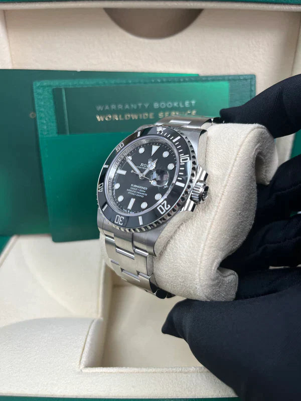 Rolex Submariner Date 40mm [PAYERZ-EN 1, EMPORTEZ-EN 2]